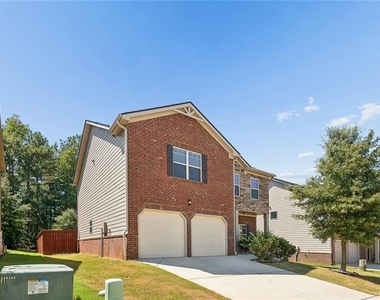 462 Fredrick Drive - Photo Thumbnail 1
