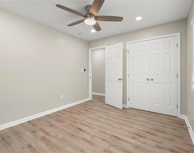 495 Larchmont Circle Nw - Photo Thumbnail 10