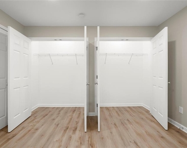 495 Larchmont Circle Nw - Photo Thumbnail 14