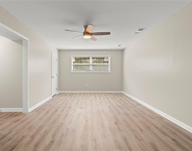 495 Larchmont Circle Nw - Photo Thumbnail 30