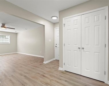 495 Larchmont Circle Nw - Photo Thumbnail 32