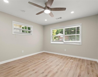 495 Larchmont Circle Nw - Photo Thumbnail 19