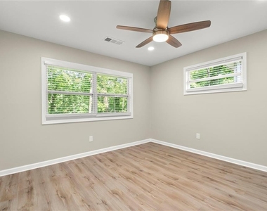 495 Larchmont Circle Nw - Photo Thumbnail 17
