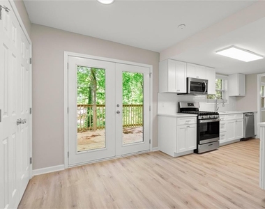 495 Larchmont Circle Nw - Photo Thumbnail 31