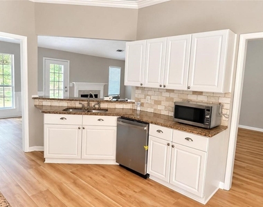 1055 Chatham Road - Photo Thumbnail 17