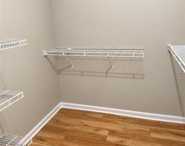 1055 Chatham Road - Photo Thumbnail 9