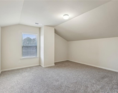 3145 Englewood Drive - Photo Thumbnail 22