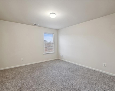 3145 Englewood Drive - Photo Thumbnail 20