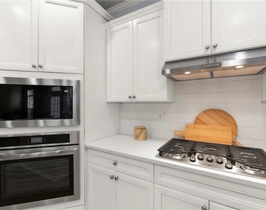 265 Parc Drive - Photo Thumbnail 25