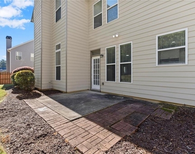 265 Parc Drive - Photo Thumbnail 13