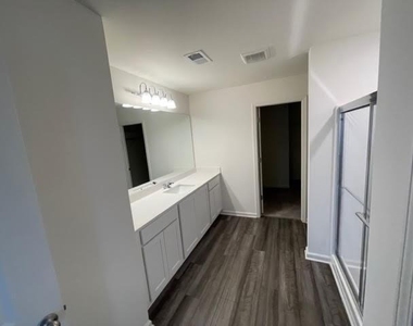 133 Verona Drive Nw - Photo Thumbnail 7