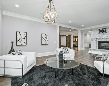 6225 Random Winds Bluff - Photo Thumbnail 30