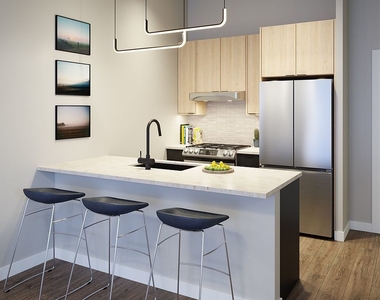 3217 N Clark Street - Photo Thumbnail 1