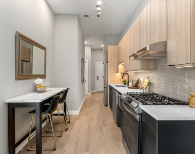 3217 N Clark Street - Photo Thumbnail 7