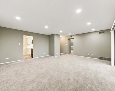 675 Grove Drive - Photo Thumbnail 12