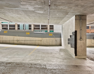 235 W Van Buren Street - Photo Thumbnail 27