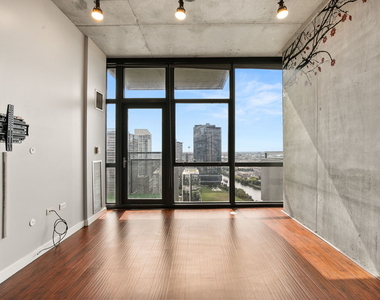 235 W Van Buren Street - Photo Thumbnail 11