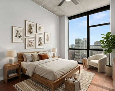 235 W Van Buren Street - Photo Thumbnail 4