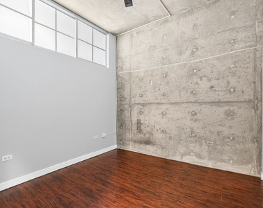 235 W Van Buren Street - Photo Thumbnail 21