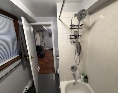 5420 N Campbell Avenue - Photo Thumbnail 9