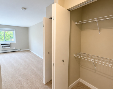 707 W Sheridan Road - Photo Thumbnail 13