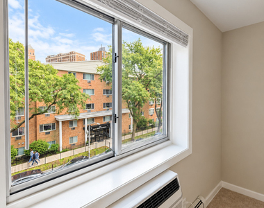 707 W Sheridan Road - Photo Thumbnail 11