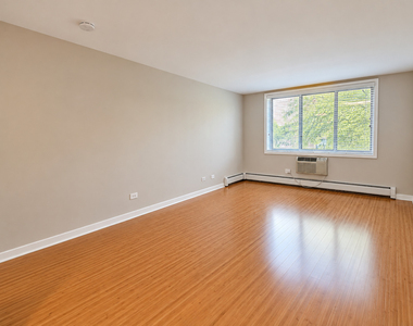 707 W Sheridan Road - Photo Thumbnail 6
