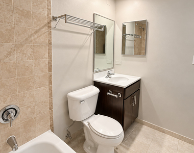 707 W Sheridan Road - Photo Thumbnail 14
