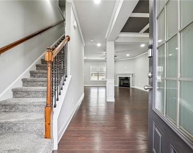 659 Lynnfield Drive - Photo Thumbnail 1