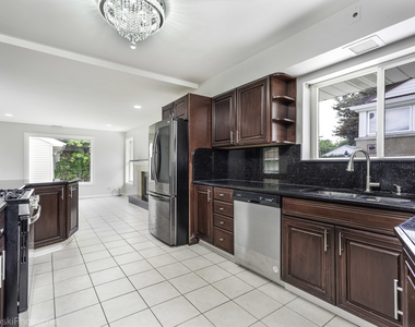 7261 N East Prairie Road - Photo Thumbnail 4