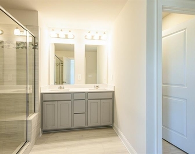1632 Switchgrass Avenue - Photo Thumbnail 16