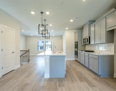 1632 Switchgrass Avenue - Photo Thumbnail 4