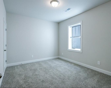 1632 Switchgrass Avenue - Photo Thumbnail 30