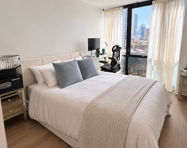 1309 N Wells Street - Photo Thumbnail 13
