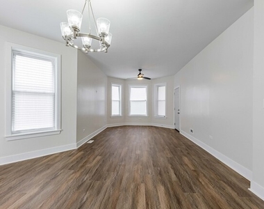 6527 S Marshfield Avenue - Photo Thumbnail 1
