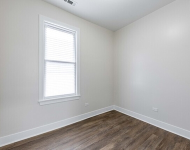 6527 S Marshfield Avenue - Photo Thumbnail 10