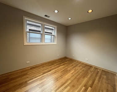 449 W 37th Street - Photo Thumbnail 16