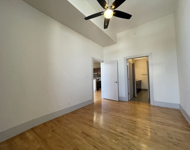 1432 W 21st Street - Photo Thumbnail 7