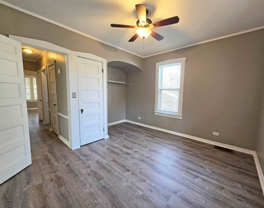 249 E Park Boulevard - Photo Thumbnail 13