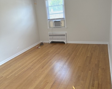 2718 W Balmoral Avenue - Photo Thumbnail 12