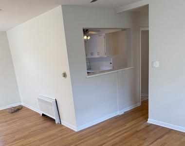 2718 W Balmoral Avenue - Photo Thumbnail 5