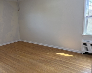 2718 W Balmoral Avenue - Photo Thumbnail 13