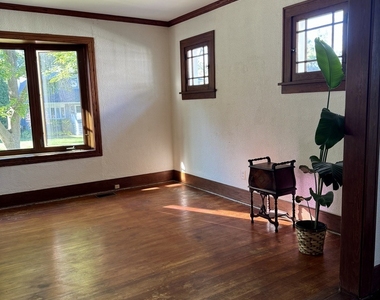 921 Chicago Avenue - Photo Thumbnail 12