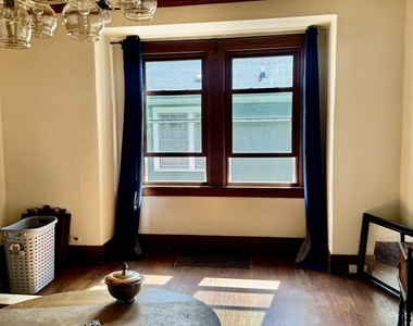 921 Chicago Avenue - Photo Thumbnail 6