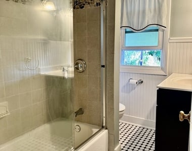 921 Chicago Avenue - Photo Thumbnail 9
