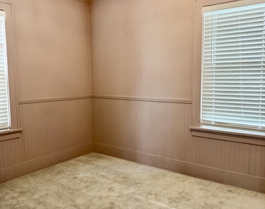 921 Chicago Avenue - Photo Thumbnail 7
