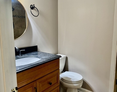 921 Chicago Avenue - Photo Thumbnail 14