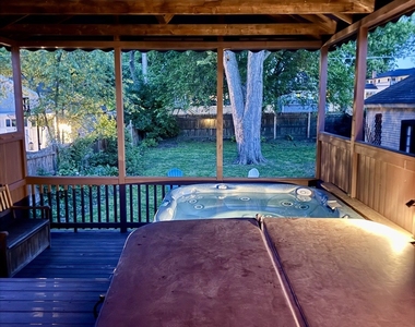 921 Chicago Avenue - Photo Thumbnail 18