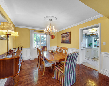 10700 Churchill Drive - Photo Thumbnail 5