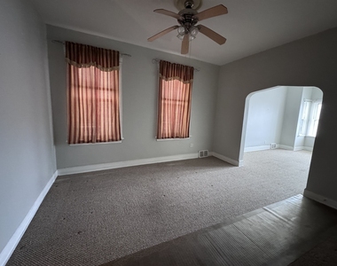 2454 W Diversey Avenue - Photo Thumbnail 3